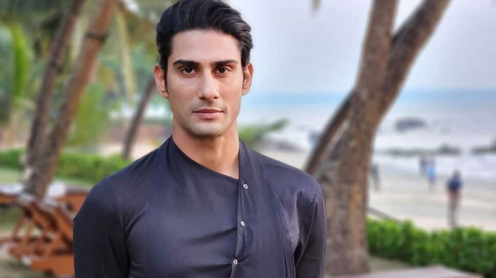 Cannes 2024: Prateik Babbar to attend the screening of mother Smita Patil's film Manthan