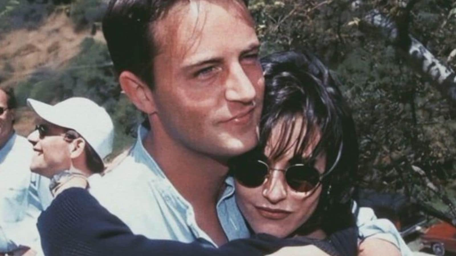 Courteney Cox says Friends co-star Matthew Perry visited her after death