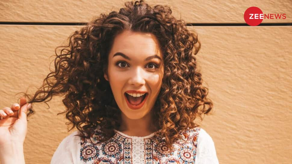 Curly Hair Care in Summer: 5 Essential Tips to Keep Your Curly Hair Healthy in Summer