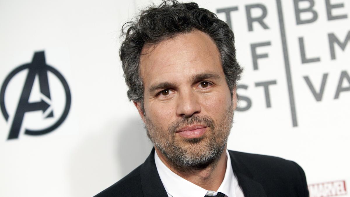 Mark Ruffalo in talks to work with Chris Hemsworth again for Don Winslow's 'Crime 101'