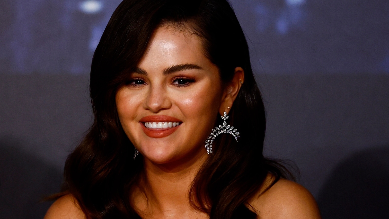 Selena Gomez says 'girls are mean', wants to be with 'sensible' people