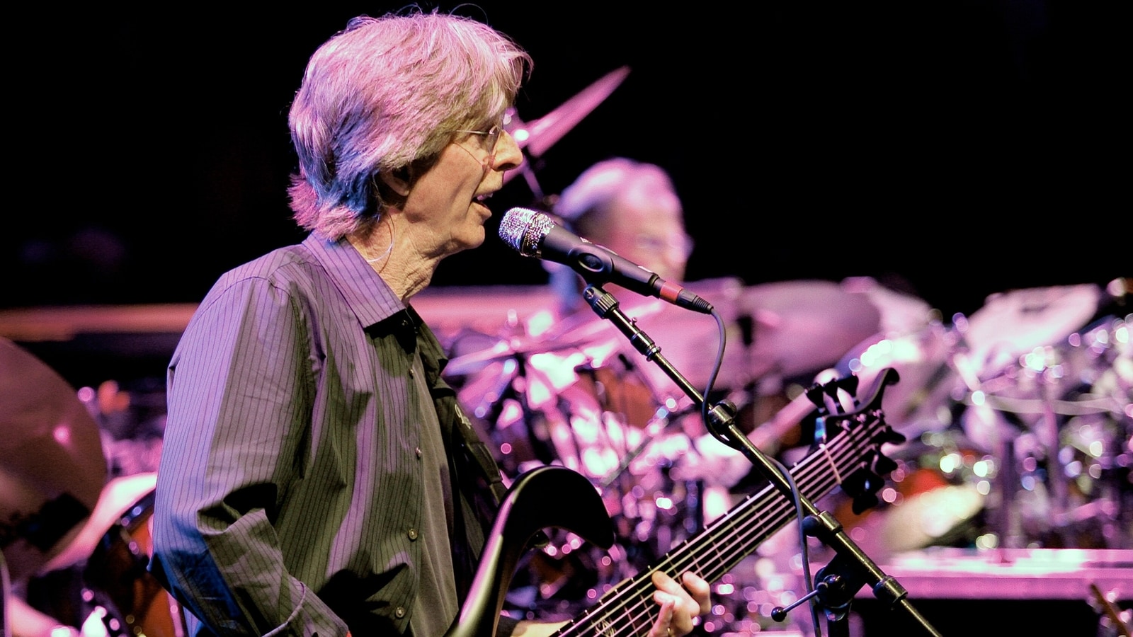 Grateful Dead’s legendary bassist Phil Lesh dies at 84