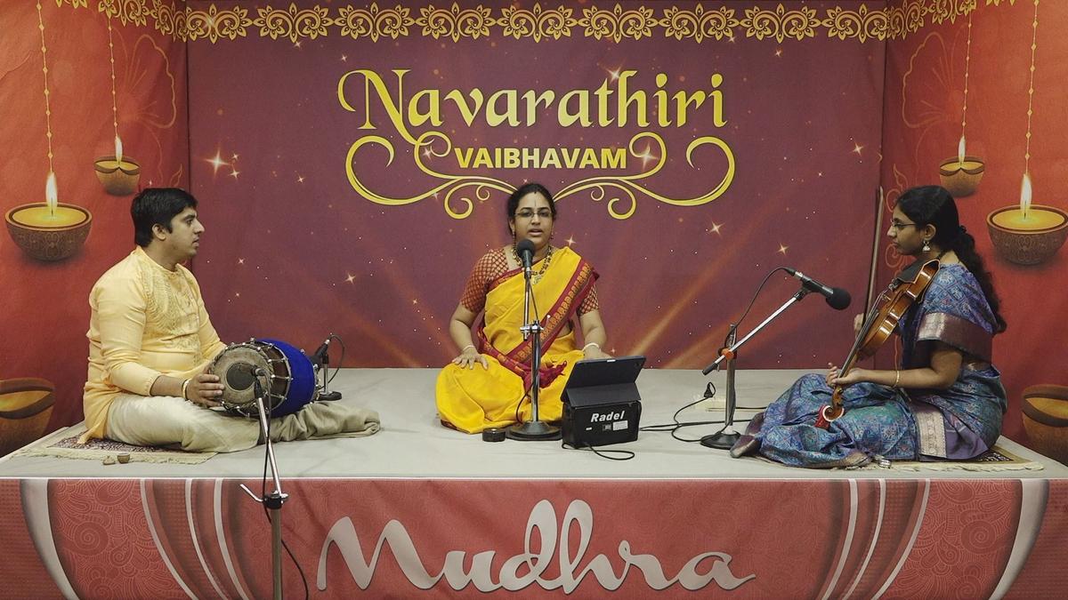 Padmasree Srinivasan decided to present some rare compositions and ragas in his concert for Mudhra’s ‘Navratri Vaibhavam’.