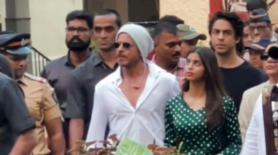 Maharashtra Assembly Elections 2024: Shahrukh Khan, Gauri, Suhana and Aryan Khan come out to cast their votes