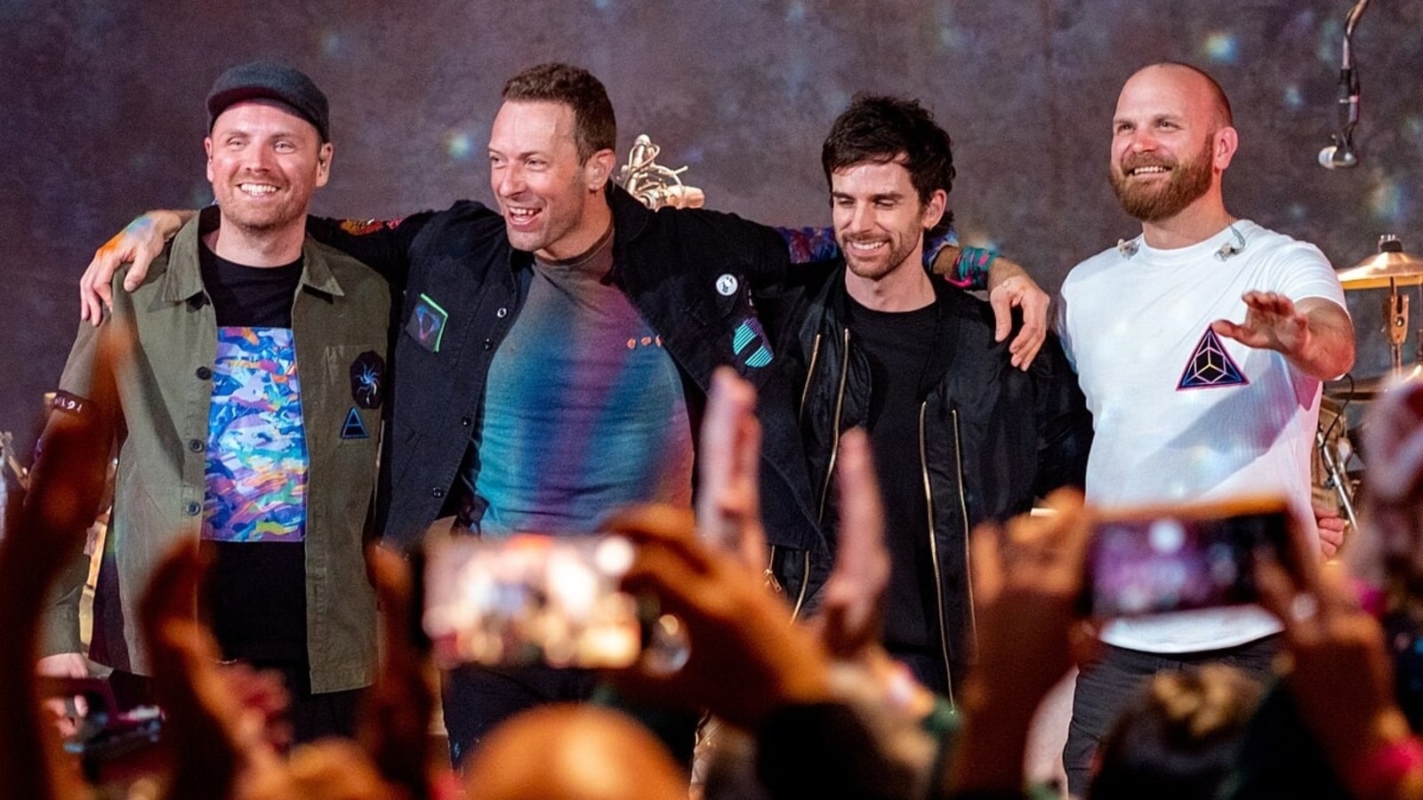 Queues run into lakhs for Coldplay Ahmedabad concert on BookMyShow; Fans say 'no luck again'