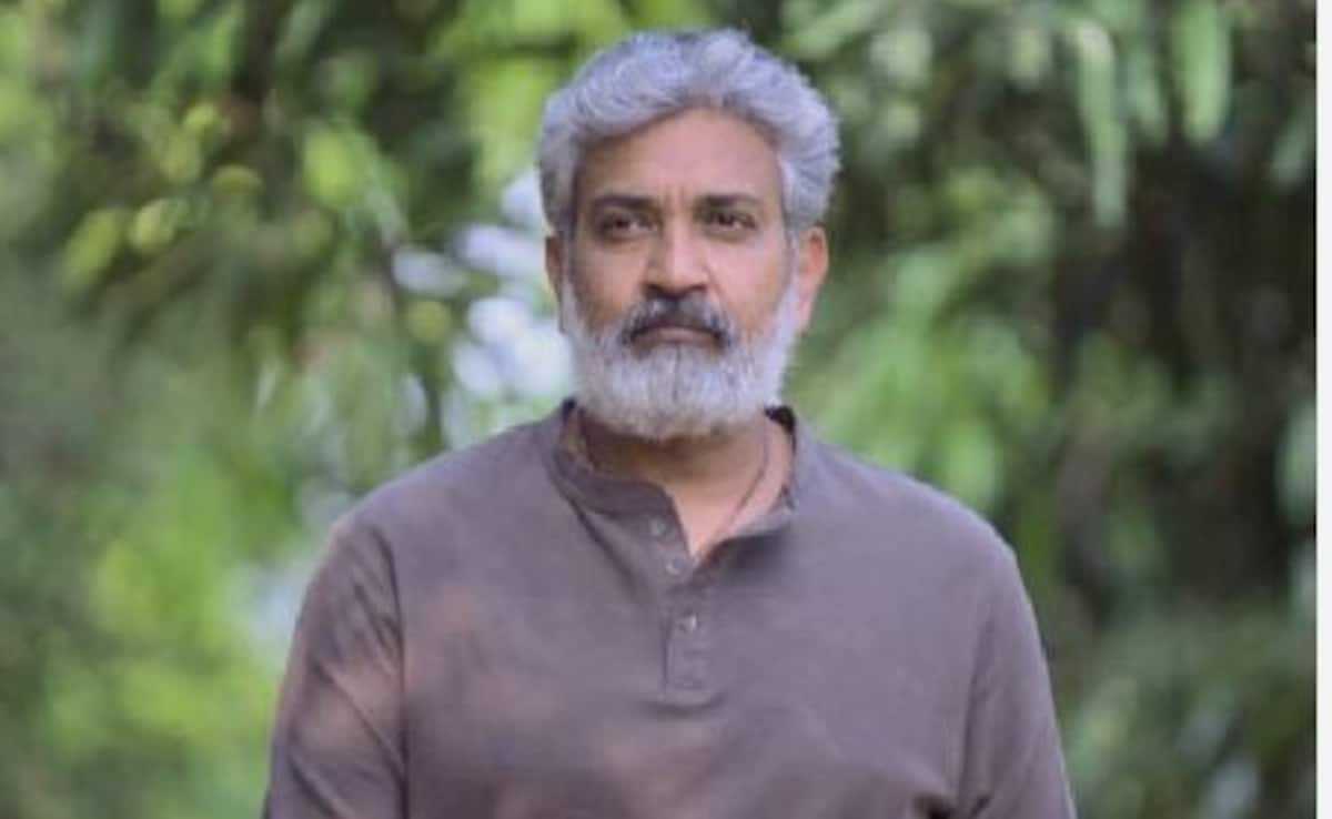 SS Rajamouli slammed by internet for mentioning “Telugu people” in his Padma post: “Height of hypocrisy”