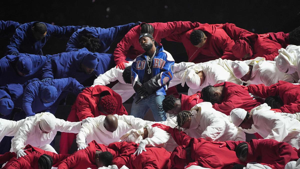 Kendrick Lamar brings viral disk track, 'Not likes as', brings on super bowl stage