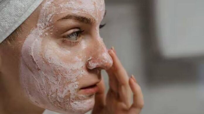 Glow-up overnight: best skincare tips for deep skin hydration

