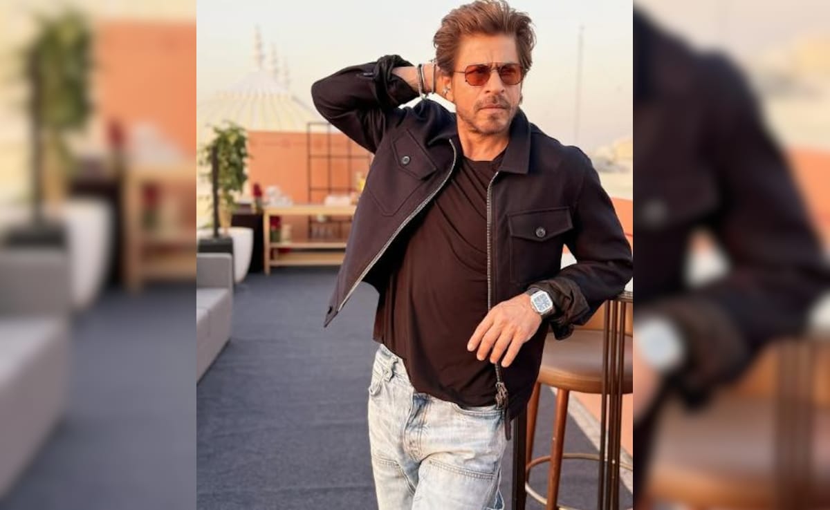 IIFA 2025: Internet suffers from this new picture of Shah Rukh Khan. Courtesy - Manager Pooja Dadlani