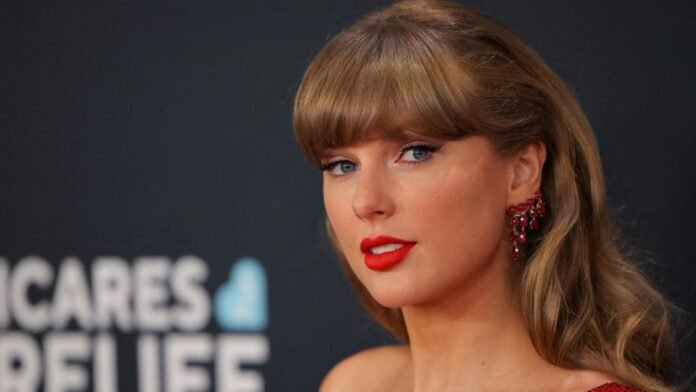 Taylor Swift can headline the super bowl halftime show in California as she allegedly enters 'talk'

